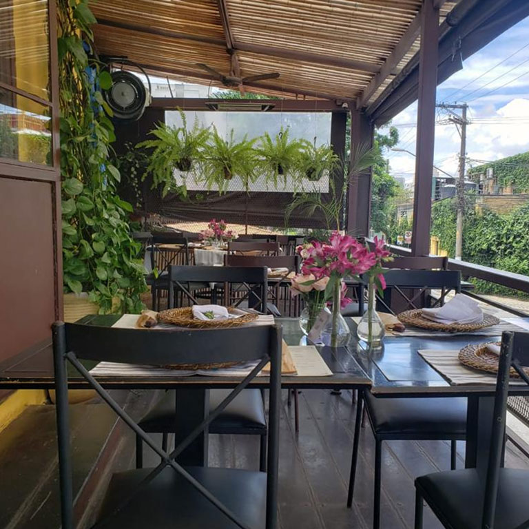 portucho-restaurante-argentino-eventos-foto-768x768-16