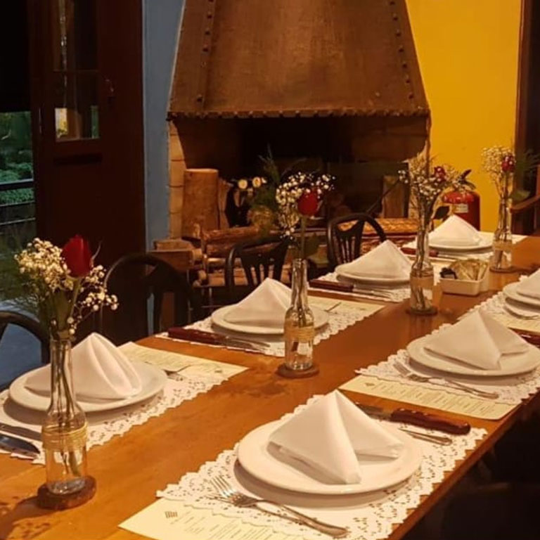 portucho-restaurante-argentino-eventos-foto-768x768-20